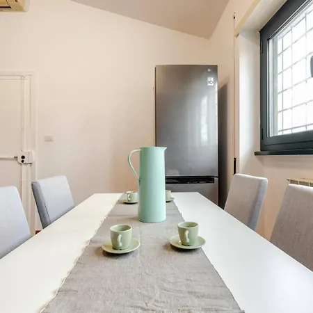 Rose Garden Park -lily- Apartamento *