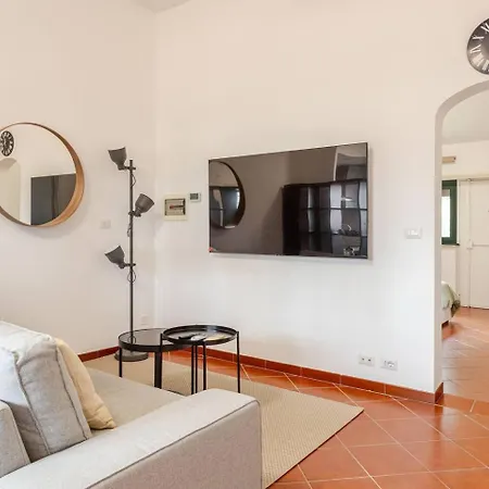 Rose Garden Park -lily- Apartment Rome
