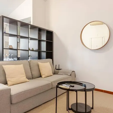 Rose Garden Park Rome Villas - Lily Apartment *